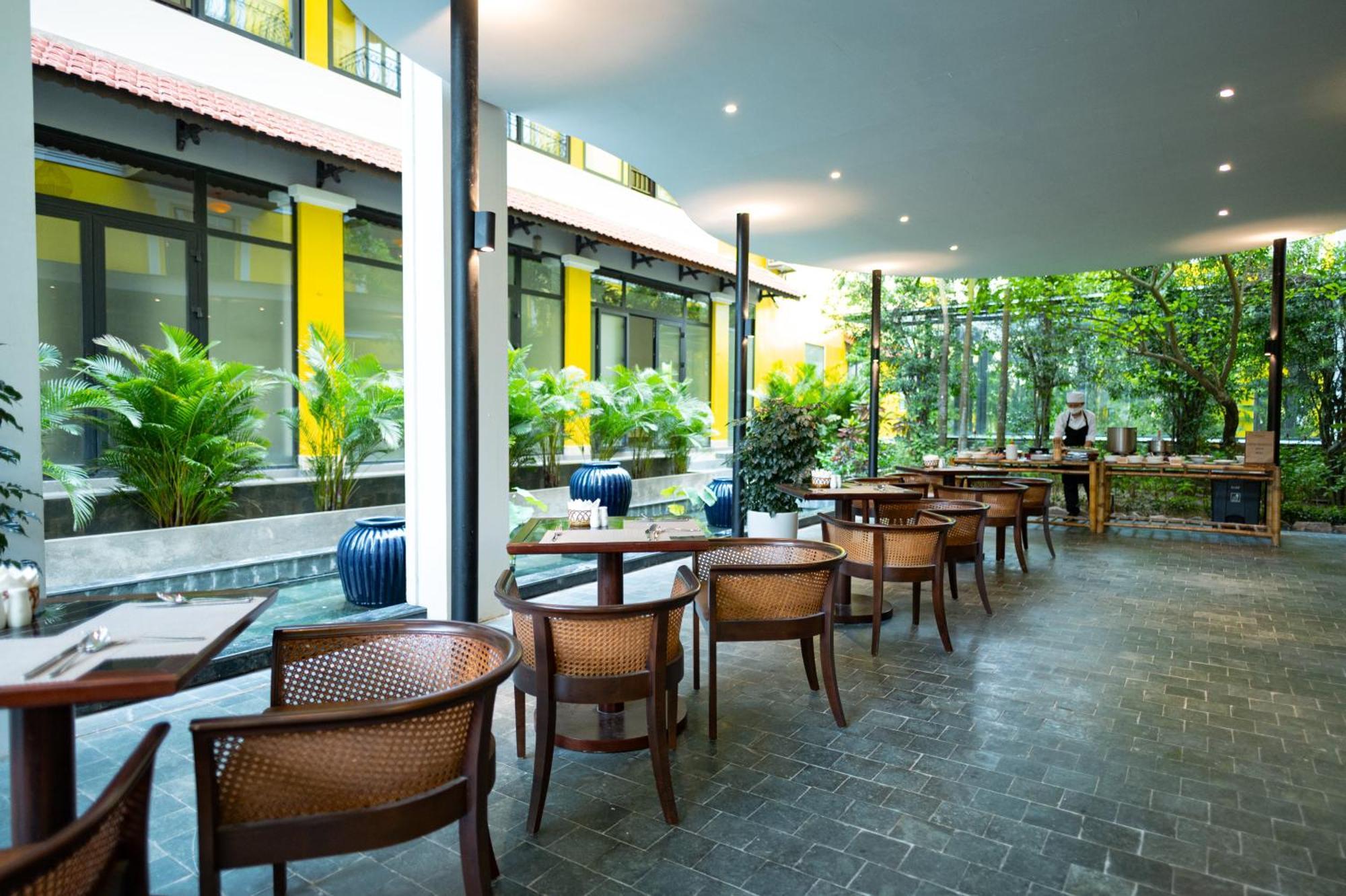 Bel Marina Hoi An Resort Εξωτερικό φωτογραφία The interior of the restaurant